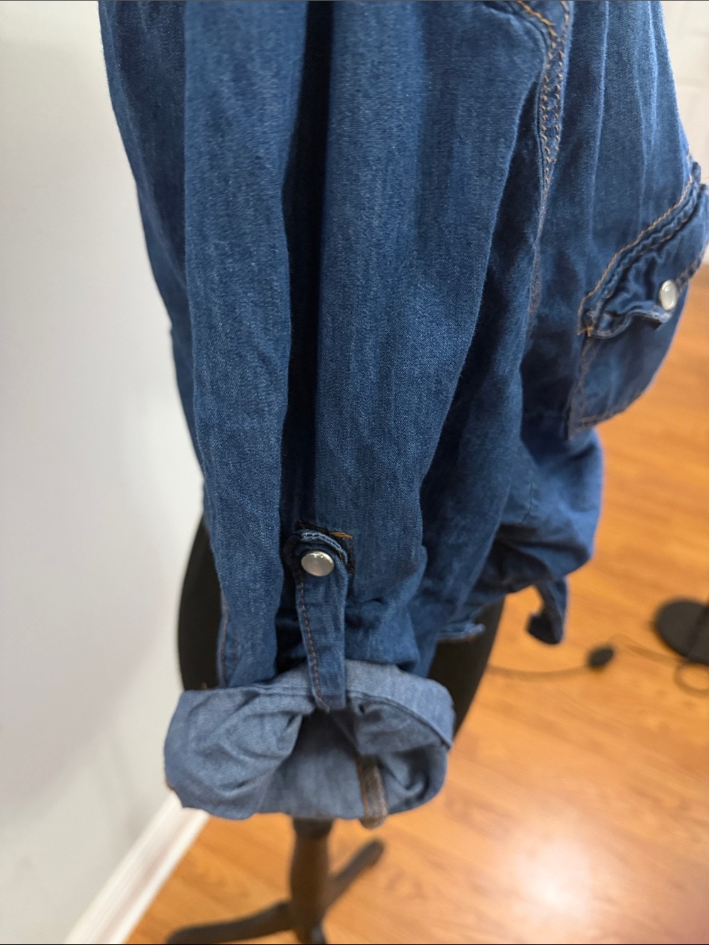 Cropped Denim Tie-Front Button-Down Shirt - Blue - Picture 2 of 3